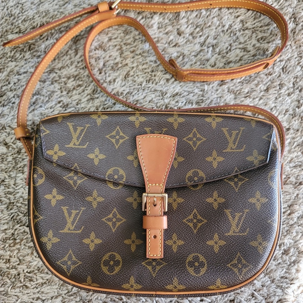 LV Jeune Fille GM